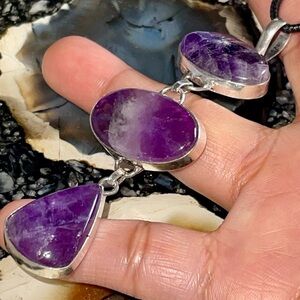 Chevron Amethyst Pendant 3 1/2”